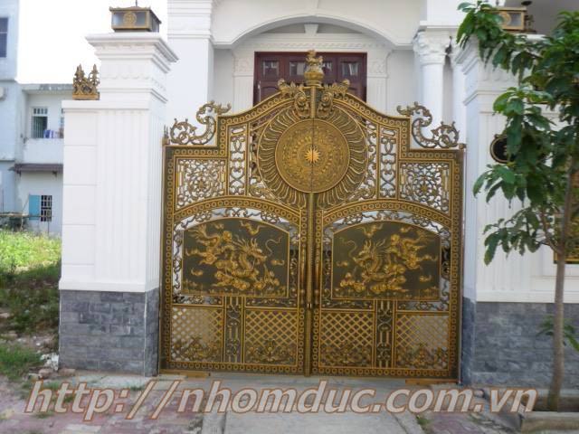 Cổng cửa hợp kim nhôm đúc cao cấp tại Hà Nội 