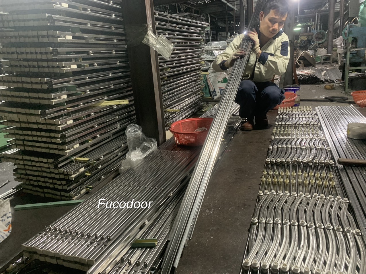 Cửa xếp INOX Đài Loan có lá