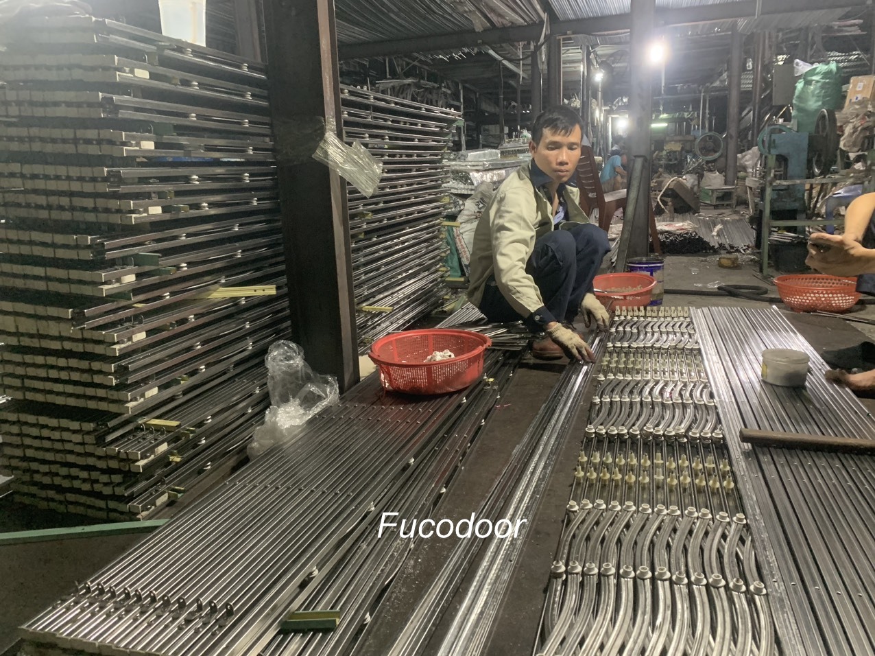 Cửa xếp INOX Đài Loan có lá