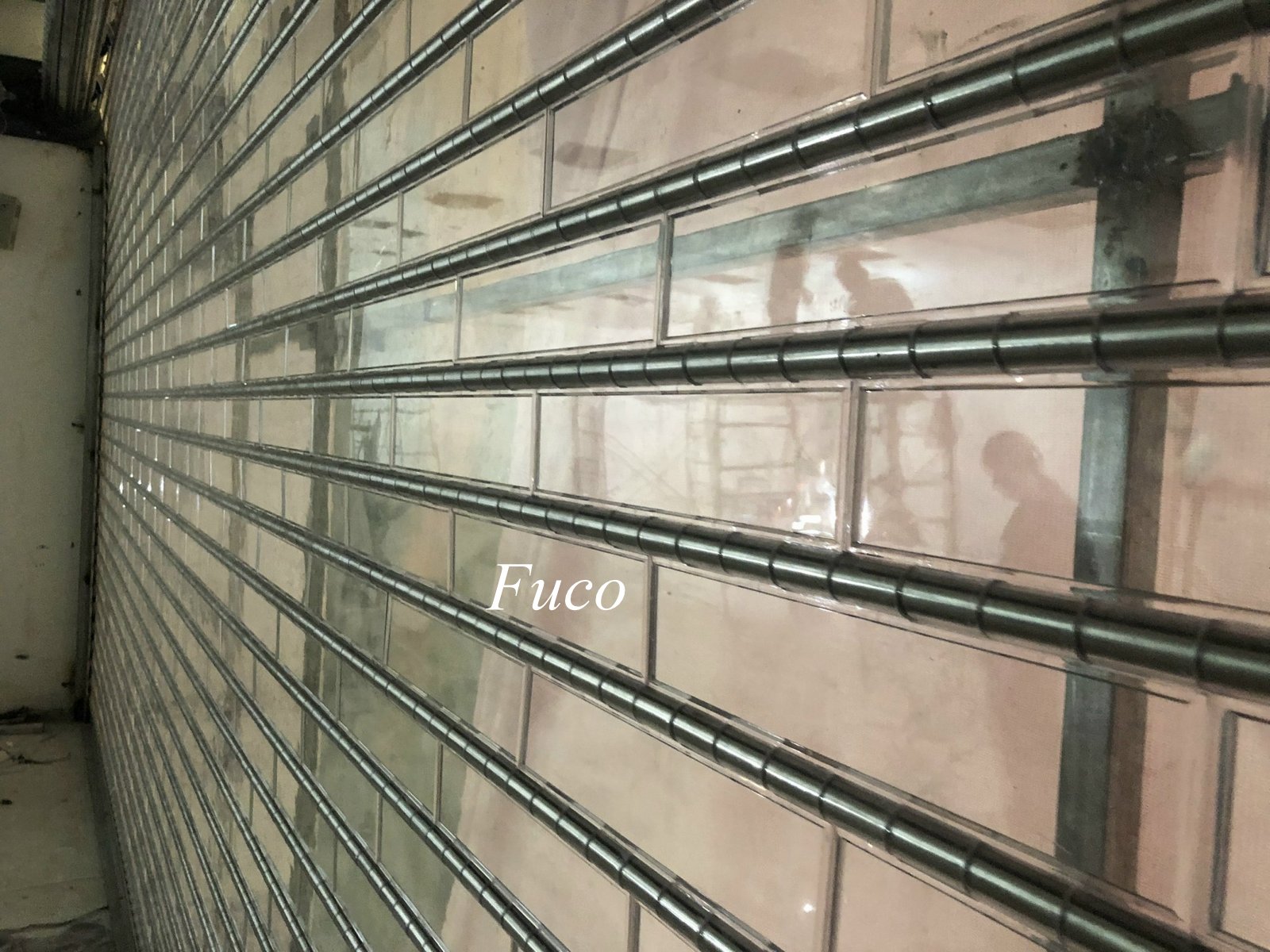 Aluminum transparent rolling doors, Polycarbonate seamless panels