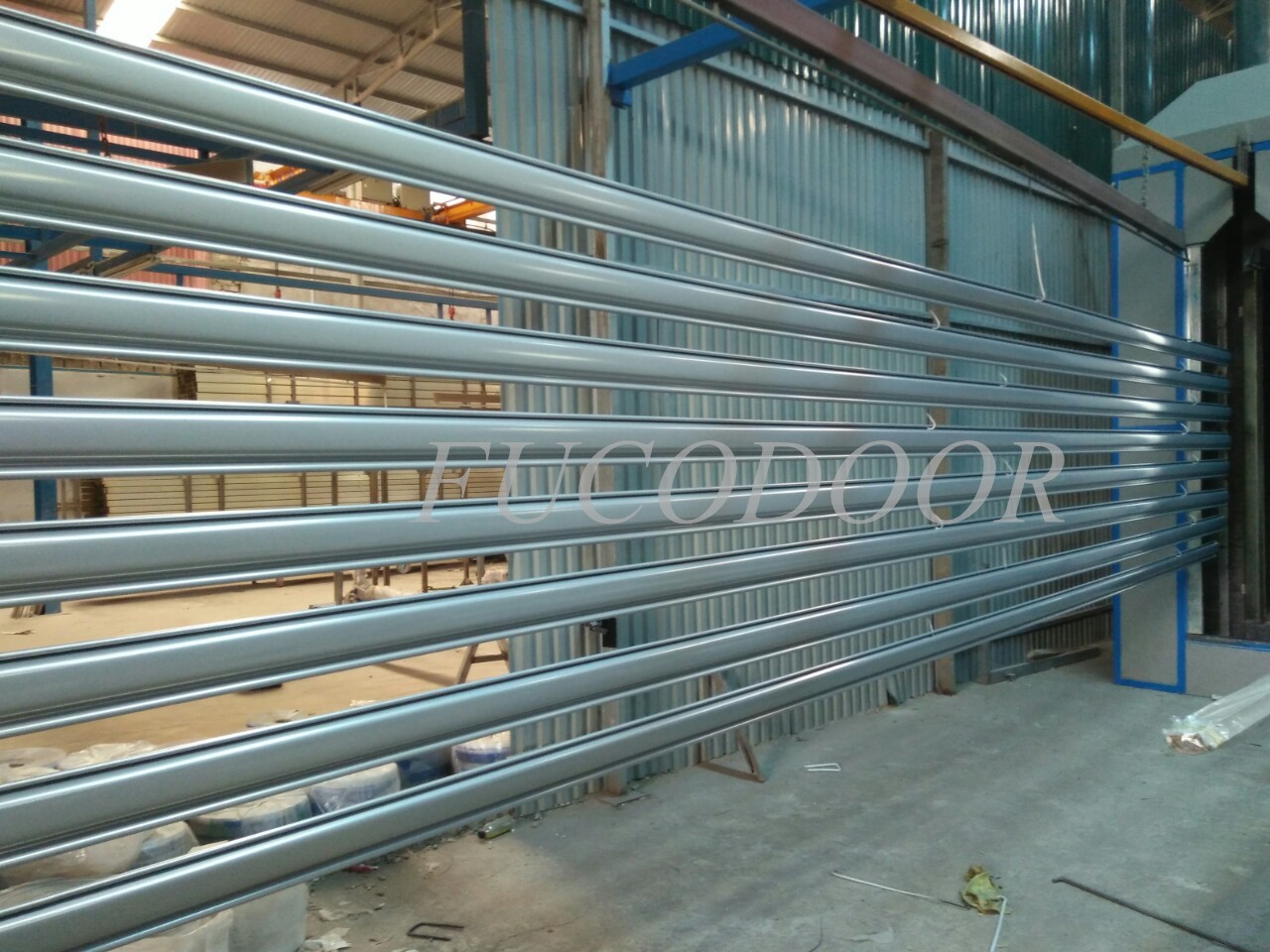Cửa cuốn siêu trường sơn tĩnh điện dầy 1.1ly