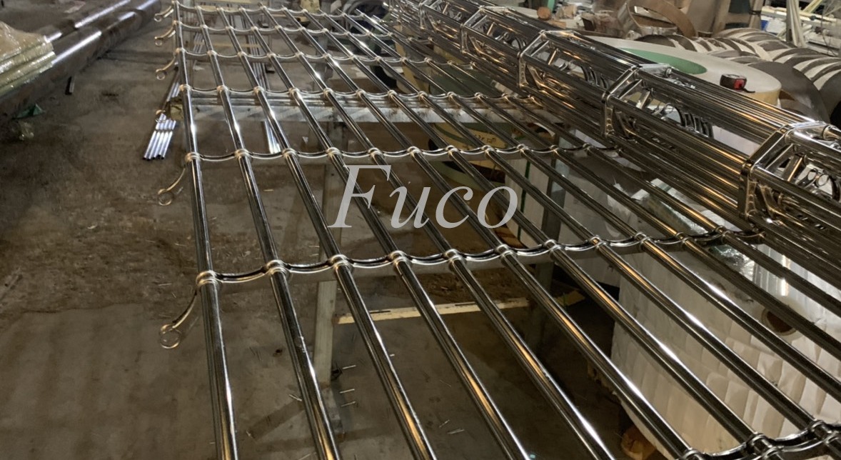 Cửa cuốn lưới song ngang inox vuông, cửa cuốn khớp thoáng 20x20, cửa cuốn khớp thoáng phi 19 tại Thái Bình