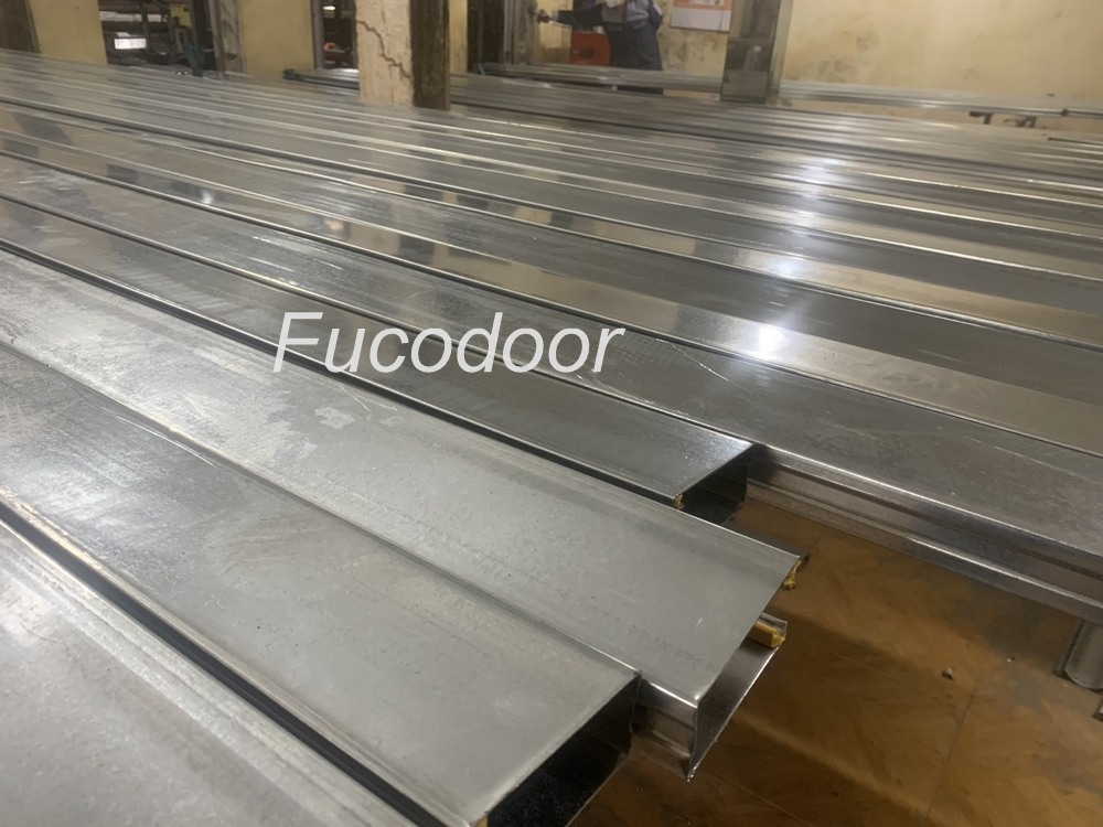 Cửa cuốn thép, Cửa cuốn siêu trường rộng 12 m, Cửa cuốn siêu trường Hưng Yên