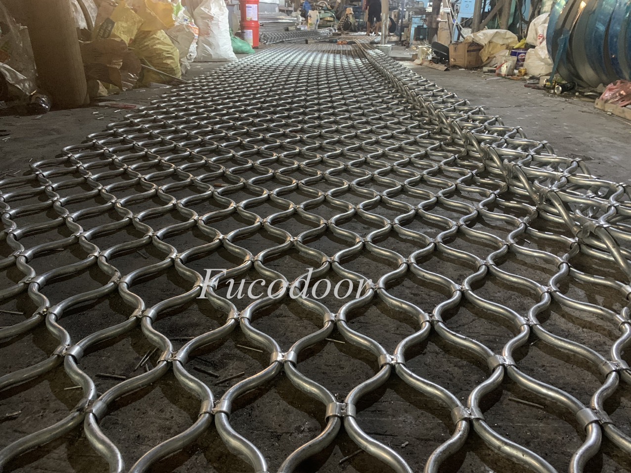 Báo giá cửa cuốn mắt lưới, Báo giá cửa cuốn Mắt Võng, Cửa cuốn mắc võng  