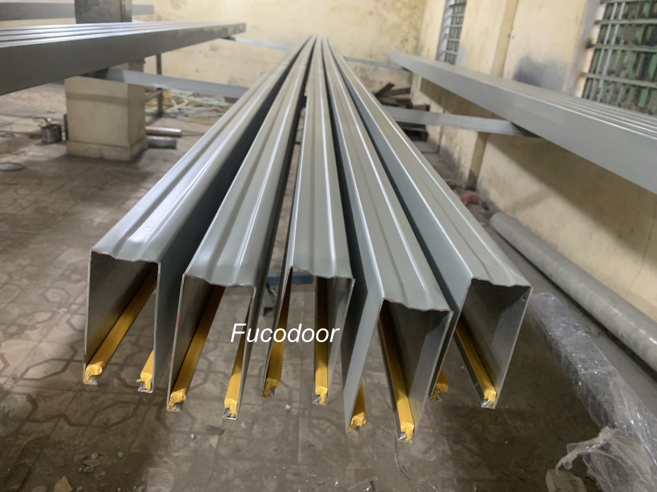 Cửa cuốn siêu trường sơn tĩnh điện, Cửa cuốn siêu trường inox, cửa cuốn siêu trường