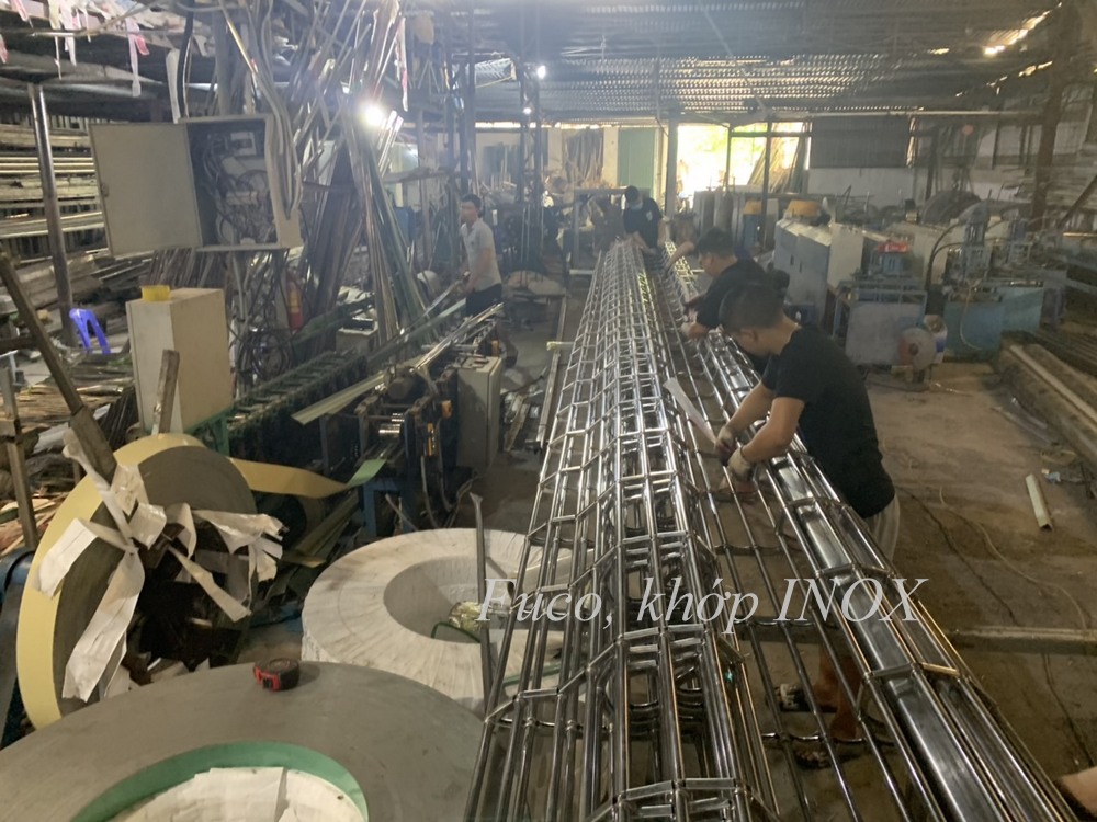 Giá cửa cuốn lưới song ngang năm 2023, Báo giá cửa cuốn lưới song ngang cao cấp tại Quảng Ninh