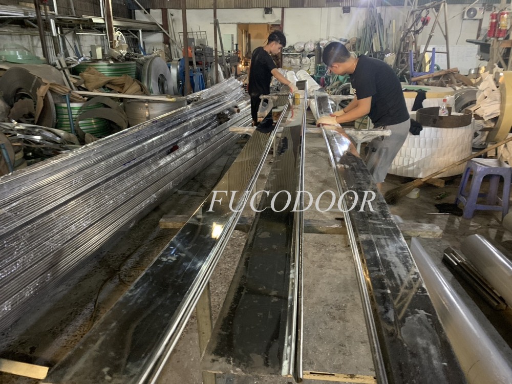 Cửa cuốn siêu trường INOX độ dầy 0.8ly