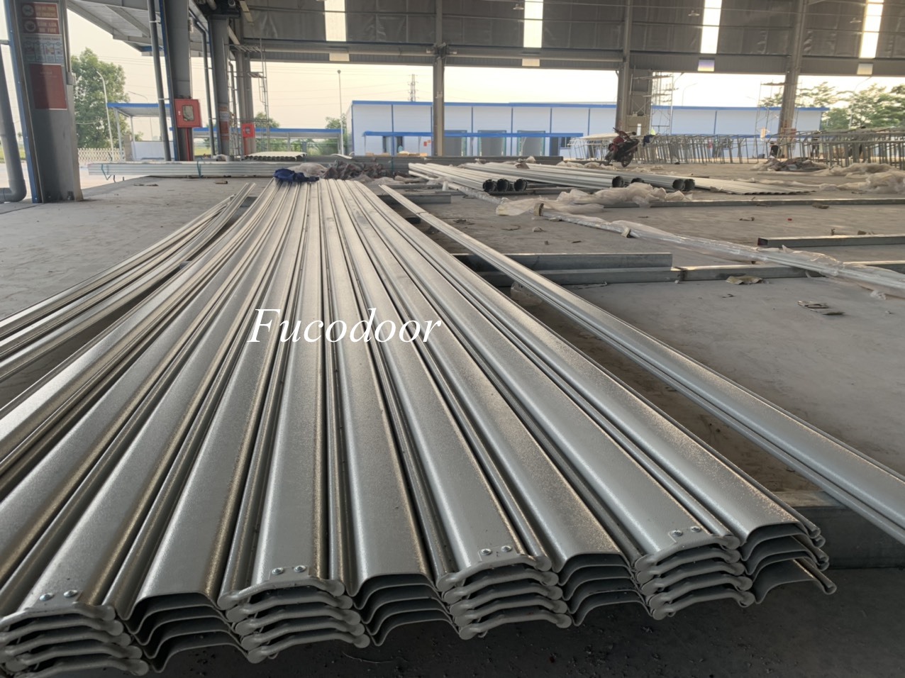 Cửa cuốn siêu trường, cửa cuốn nhà xưởng