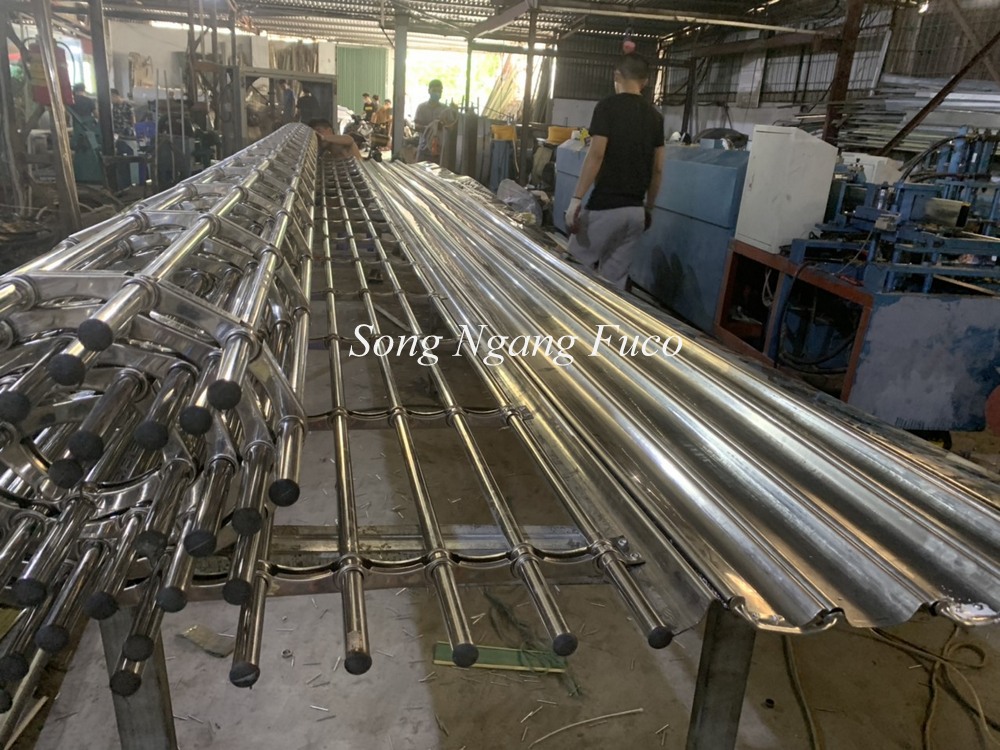 Cửa cuốn lưới song ngang inox vuông, cửa cuốn khớp thoáng 20x20, cửa cuốn khớp thoáng phi 19