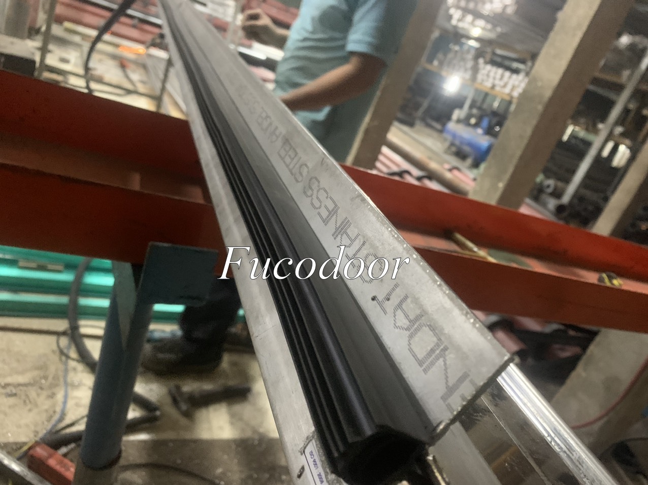 Cửa cuốn siêu trường INOX độ dầy 1.2ly