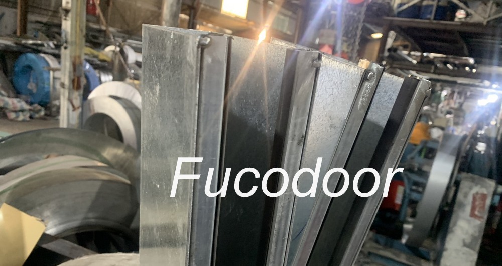 Cửa cuốn siêu trường sơn tĩnh điện dầy 1.6ly, ray bản 200mm và 150mm có zoong