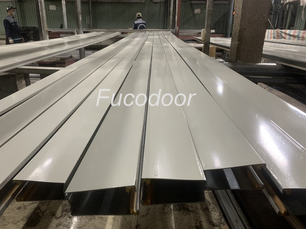 Cửa cuốn siêu trường thép mạ màu dầy 0.9ly