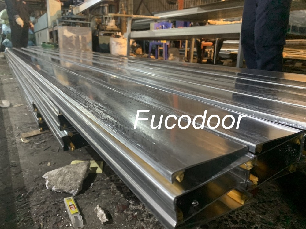 Cửa cuốn siêu trường ST100 tại Thái Bình