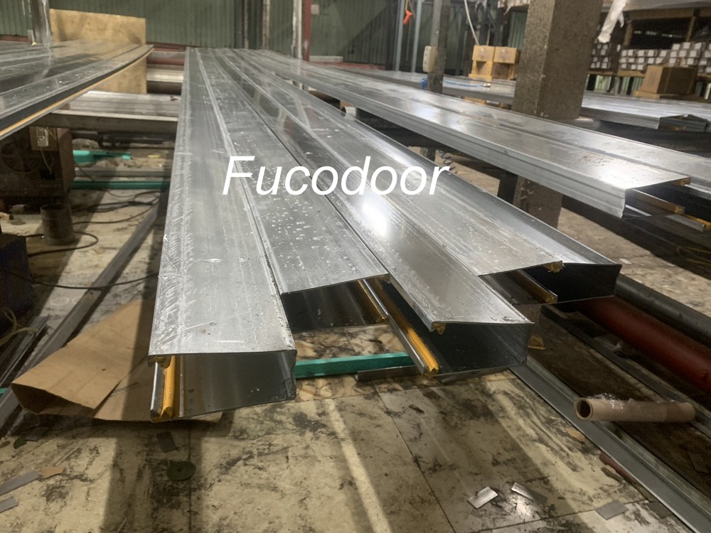 Cửa cuốn siêu trường ST100 tại Thái Bình