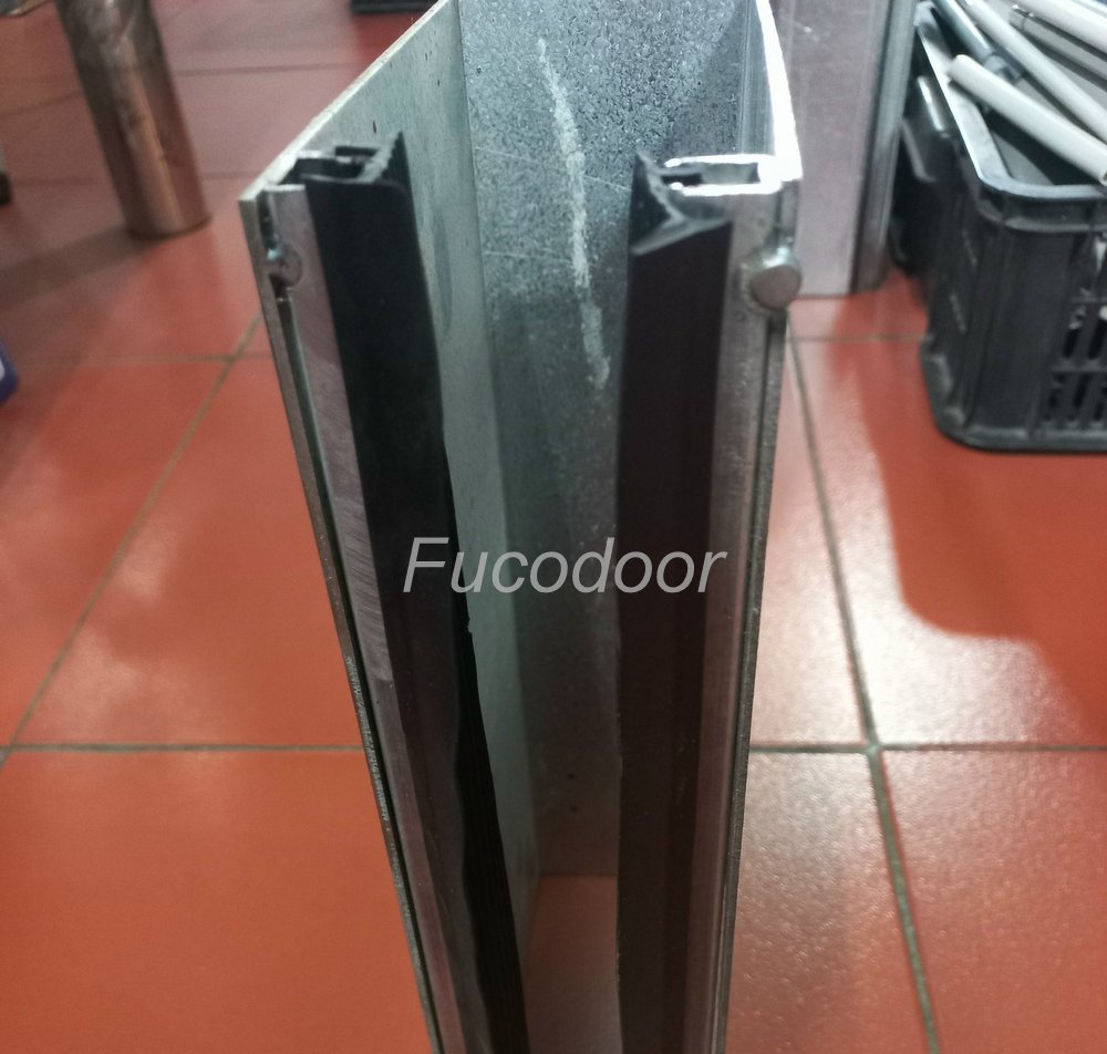 Cửa cuốn siêu trường là gì