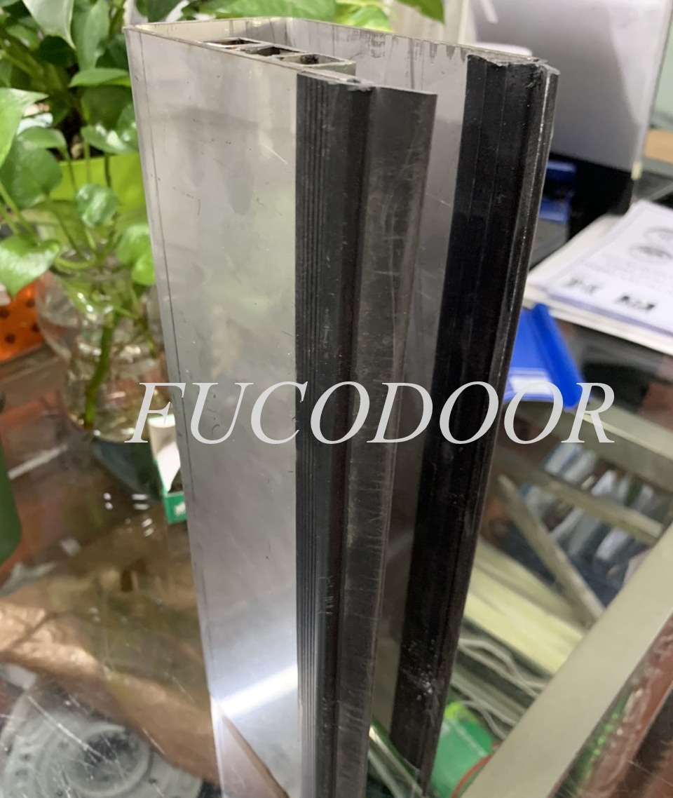 Thân cửa cuốn siêu trường INOX 304, độ dầy 1.5mm và 1.6mm± 5%