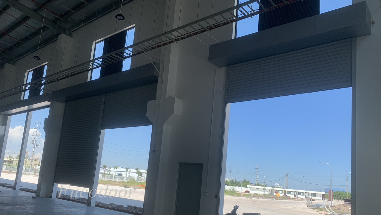 Cửa cuốn siêu trường giải pháp cho cửa kích thước lớn