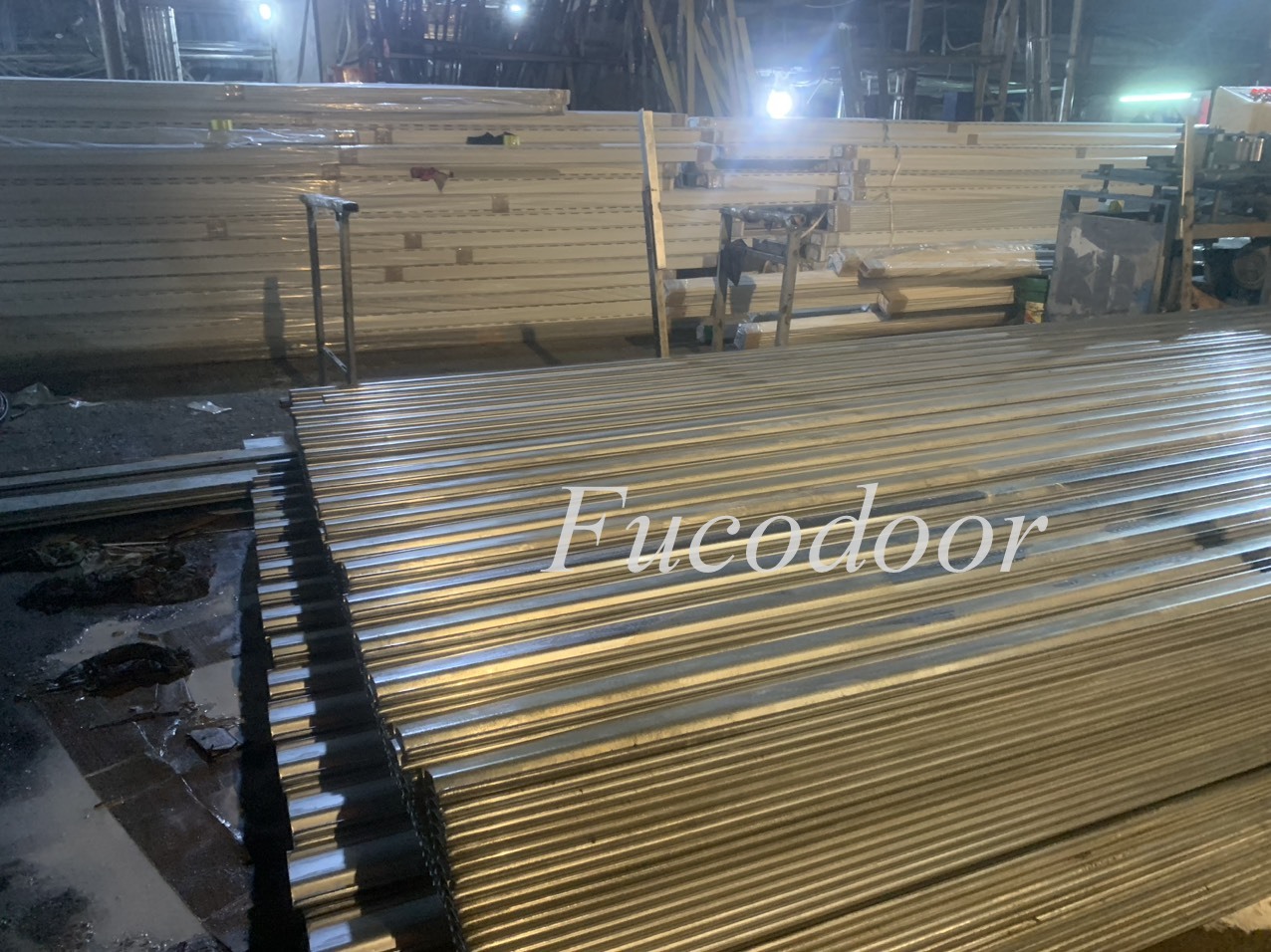 giá cửa cuốn nhà xưởng