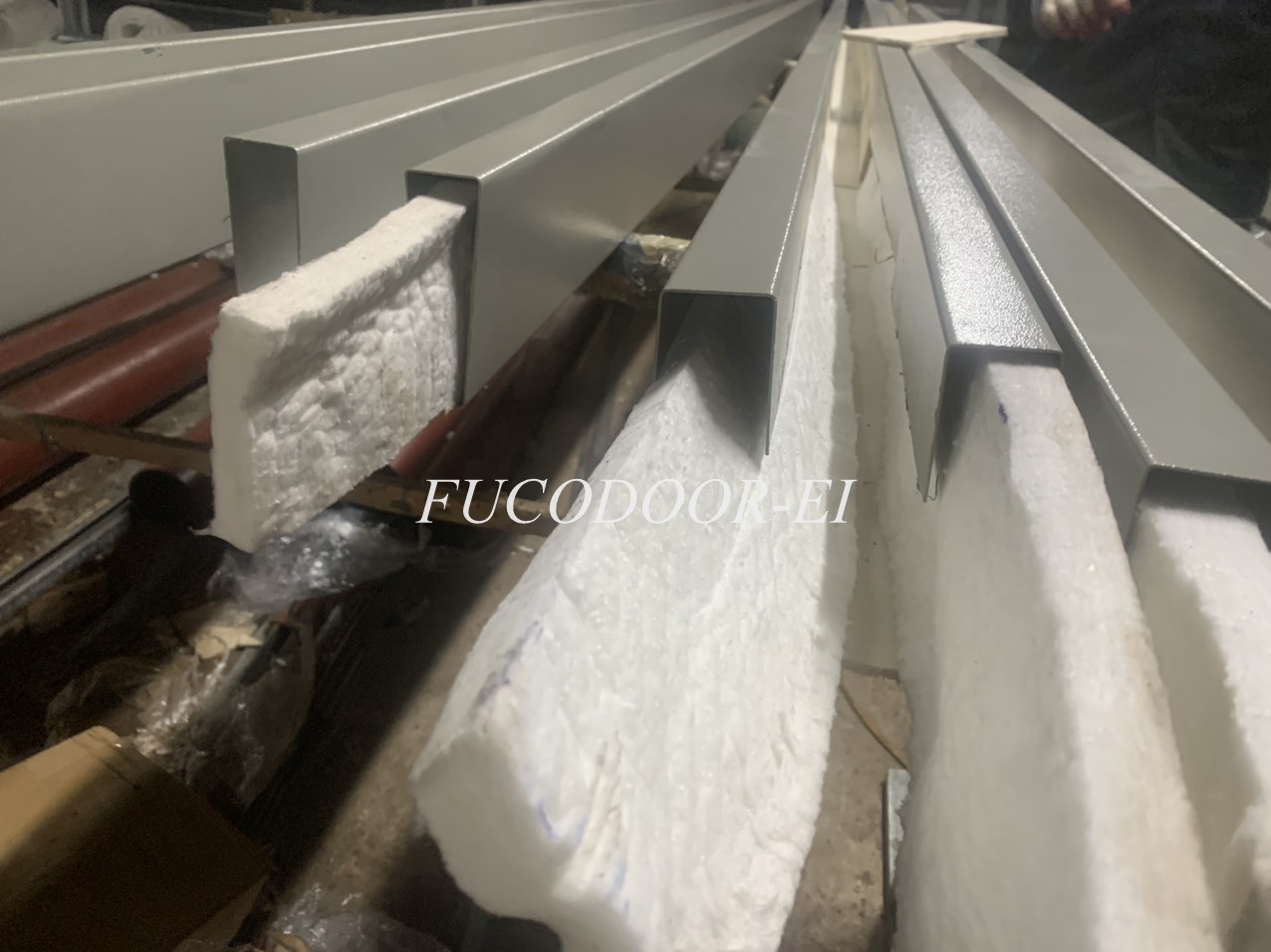 Cửa cuốn chống cháy EI60