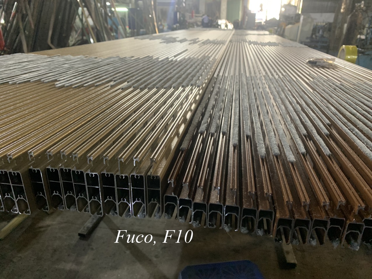 Cửa cuốn nhôm khe thoáng motor tại Phú Thọ