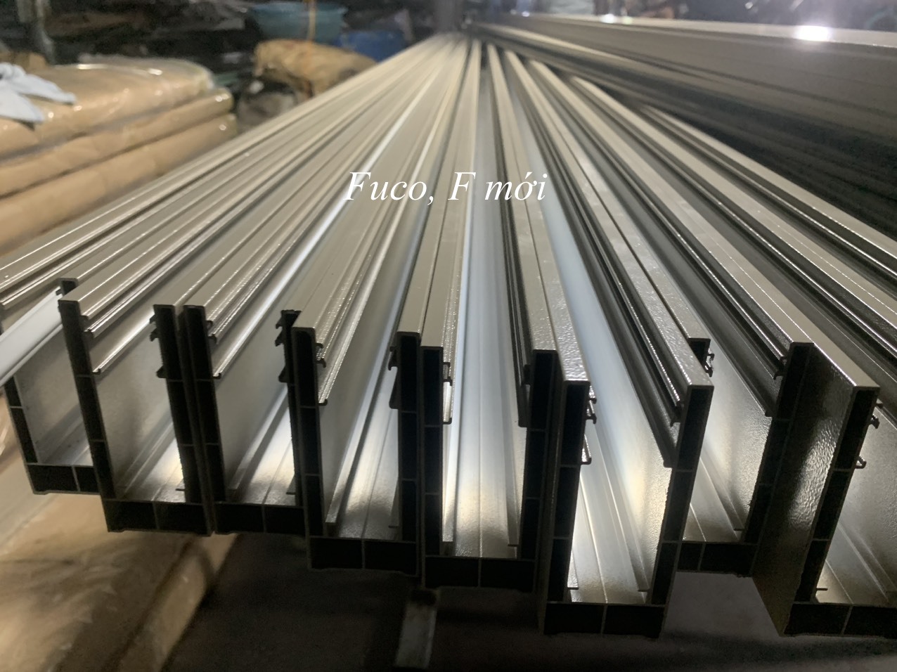 Rolling doors have airy slits, German rolling doors have airy slits