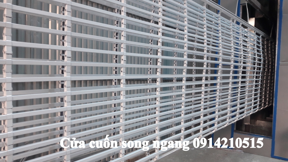 Cửa cuốn song ngang hộp 20x20, sơn tĩnh điện