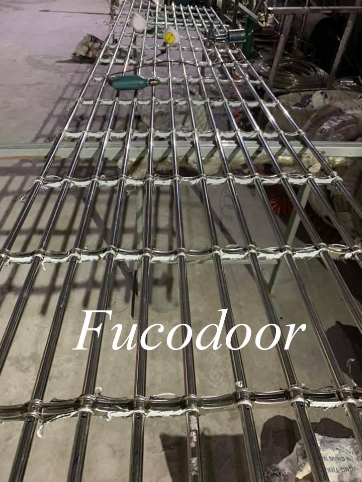 cửa cuốn khớp thoáng phi 19, cửa cuốn khớp thoáng 20x20 inox, cửa cuốn khớp thoáng inox 304 tại Hải Phòng