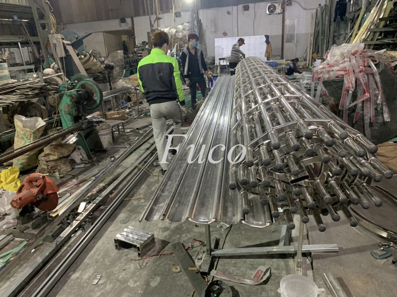 Cửa cuốn song ngang ống tròn 19 và phi 21, INOX 201 và INOX 304