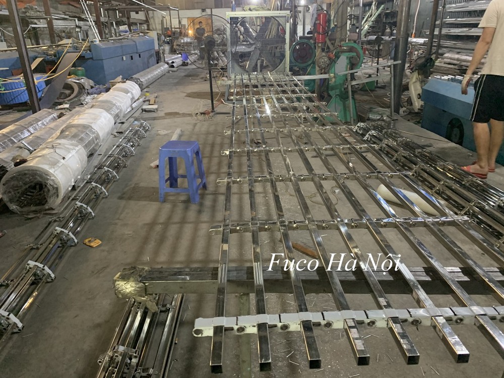 Cửa cuốn song ngang ống lồng thép sơn và INOX 304