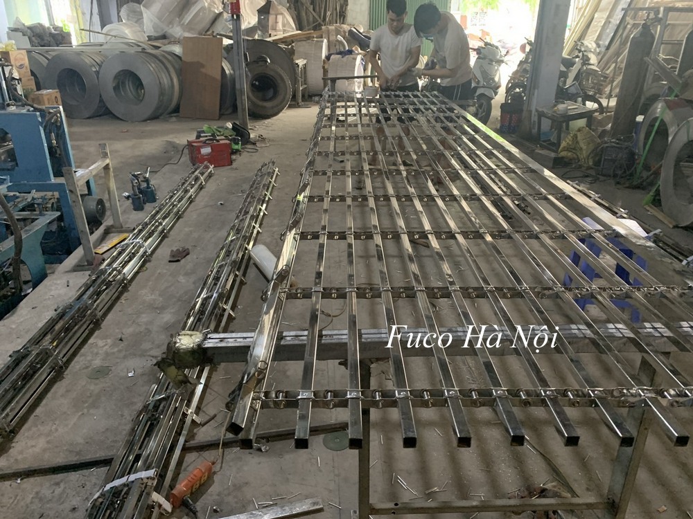 Cửa cuốn song ngang ống lồng thép sơn và INOX 304