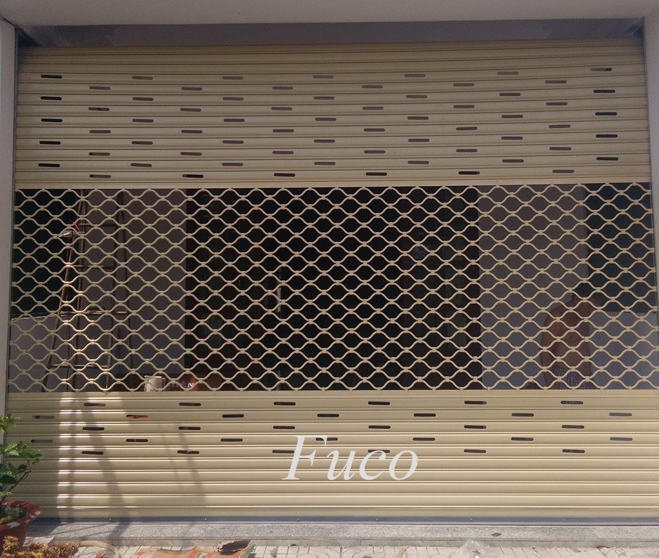 Cửa cuốn mắt võng sơn tĩnh điện và INOX 304