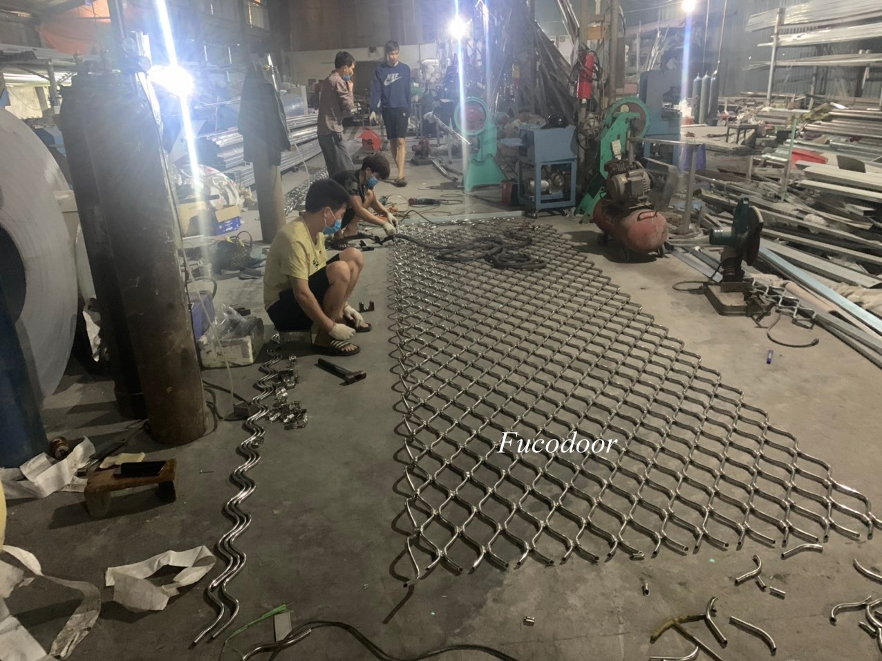 Giá Cửa cuốn Mắt Võng tại  Bắc Ninh