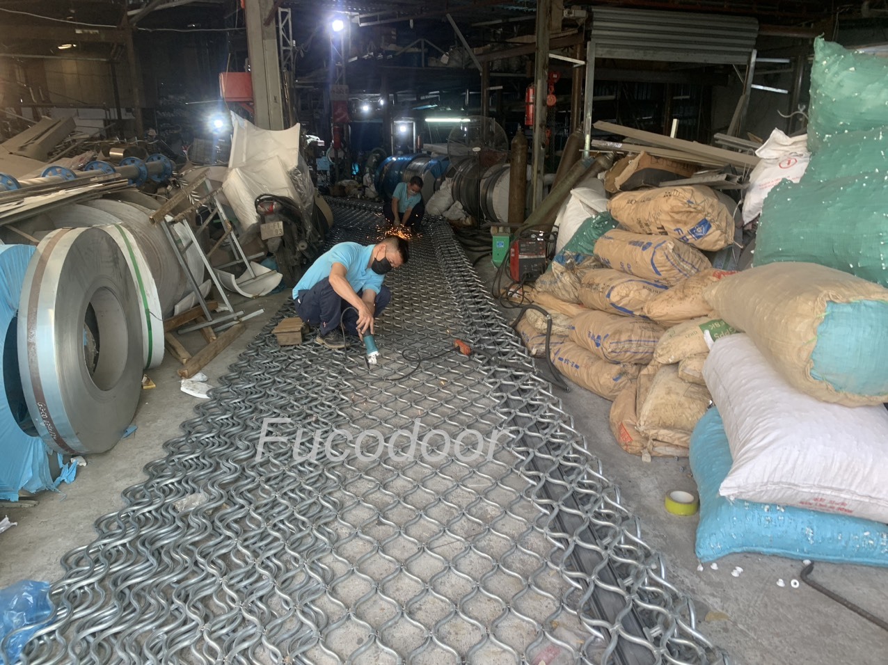  Cửa cuốn Mắt Võng, Mắt Lưới, Mắt Cáo 