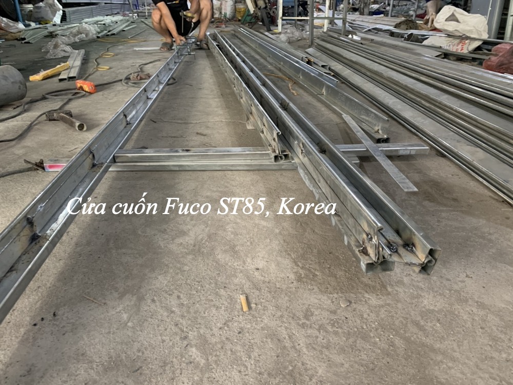 Cửa cuốn siêu trường ST85