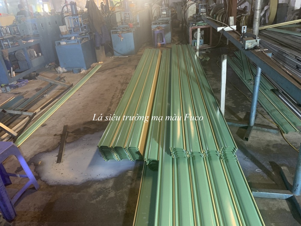 cửa cuốn siêu trường thép mạ màu
