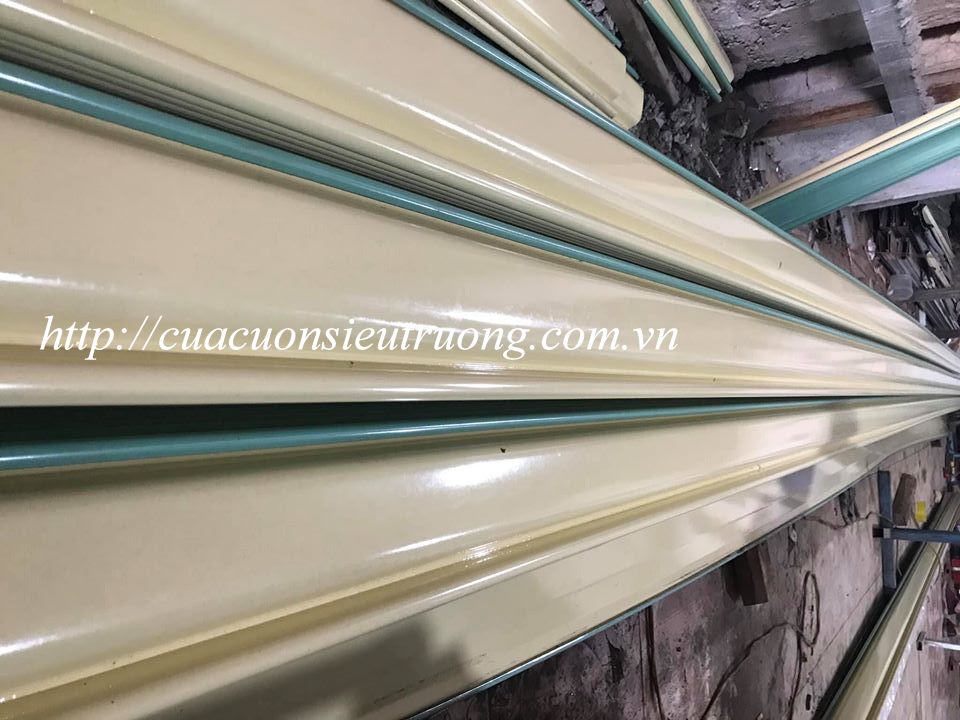 Cửa cuốn siêu trường thép mạ màu, cửa cuốn nhà xưởng