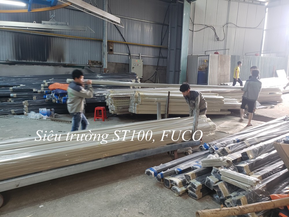 Cửa cuốn siêu trường ST100