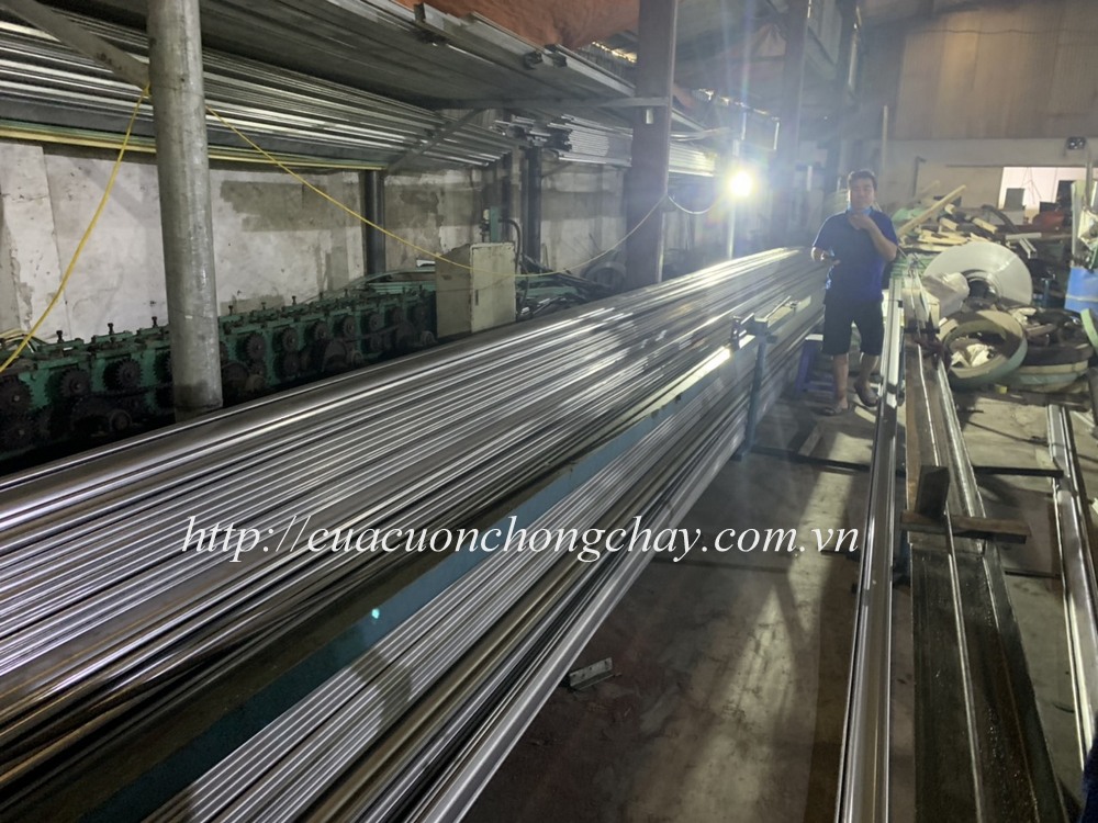 Cửa cuốn thép Siêu trường