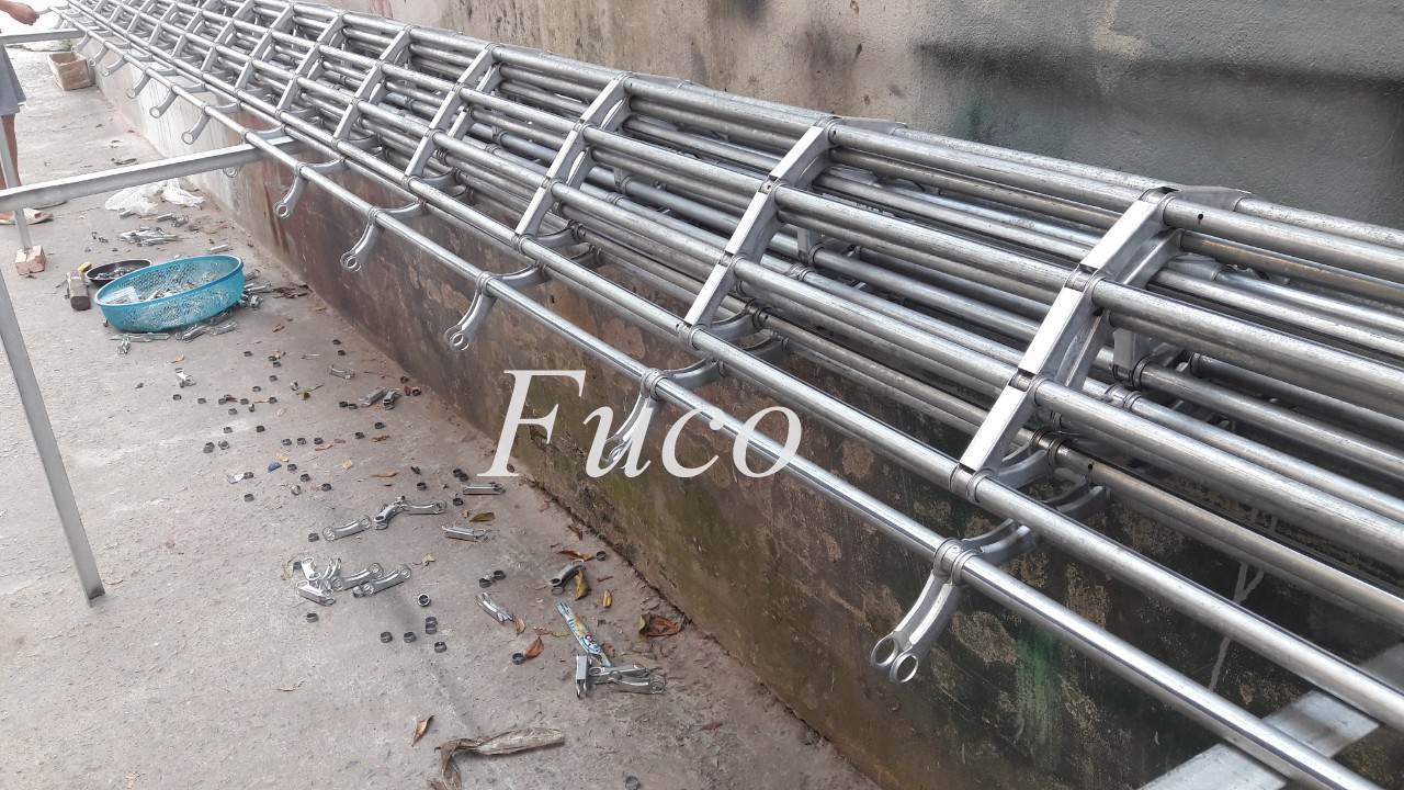 cửa cuốn song ngang ống phi 19 sơn tĩnh điện