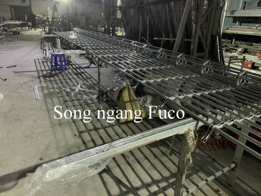 cửa cuốn song ngang ống phi 19 sơn tĩnh điện