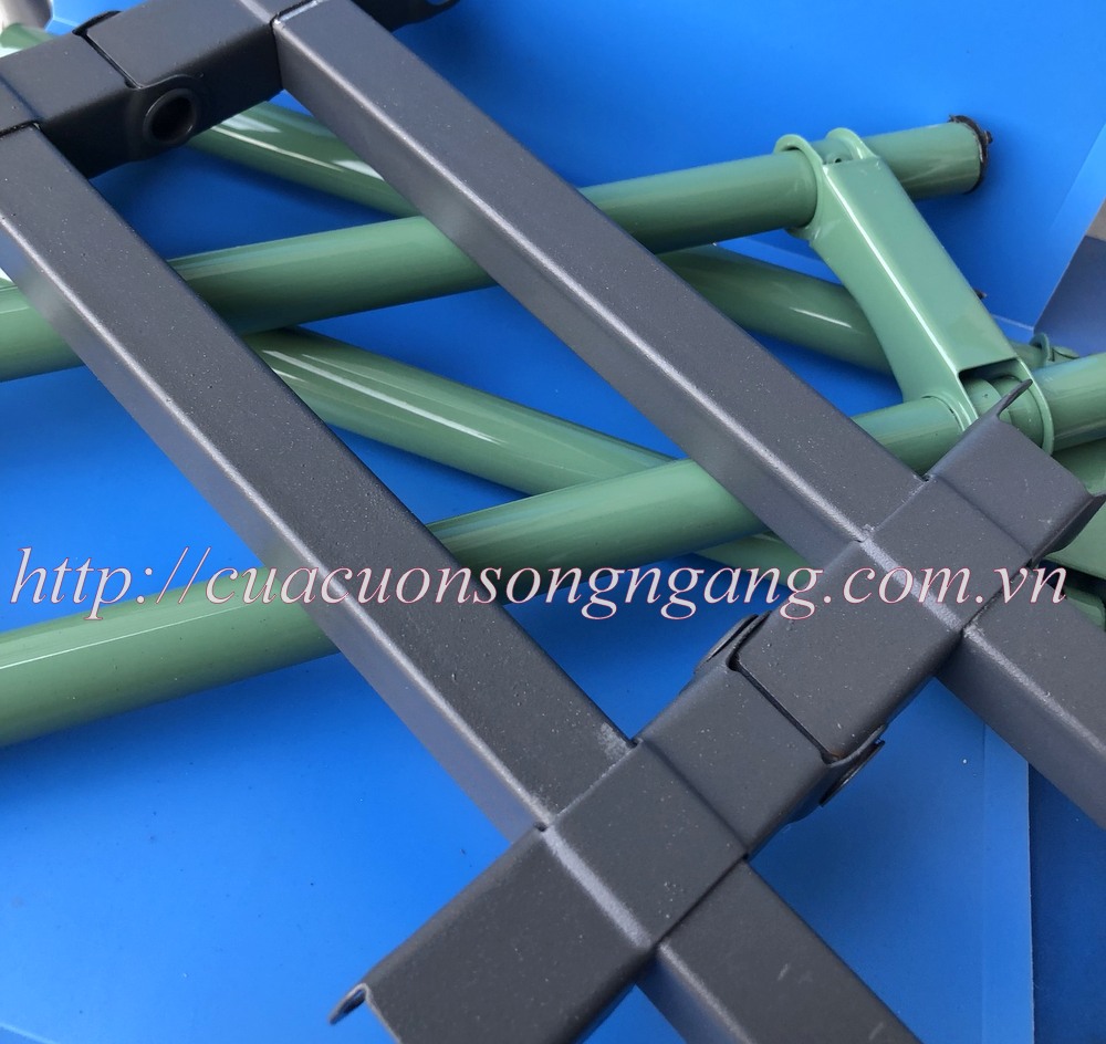 Cửa cuốn song ngang sơn tĩnh điện, cửa cuốn song ngang ống tròn phì 19, cửa cuốn song ngang hộp vuông 20x20