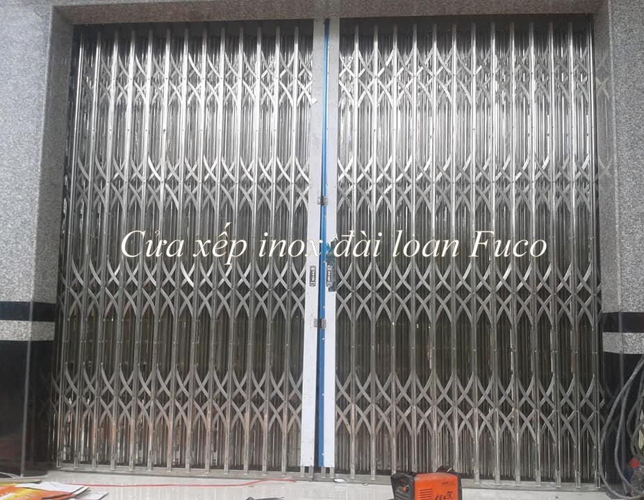 Cửa xếp INOX Đài Loan có lá