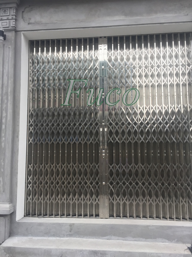 Cửa xếp INOX hộp có lá, cửa kéo inox không lá