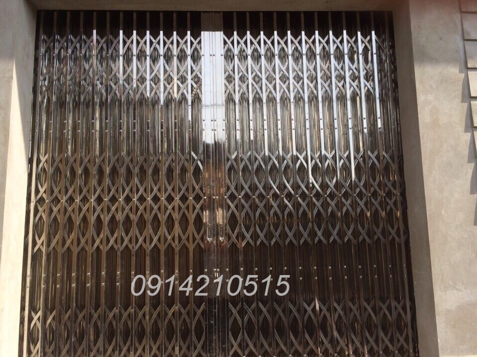 Cửa xếp INOX hộp 20x20 INOX 201 có lá