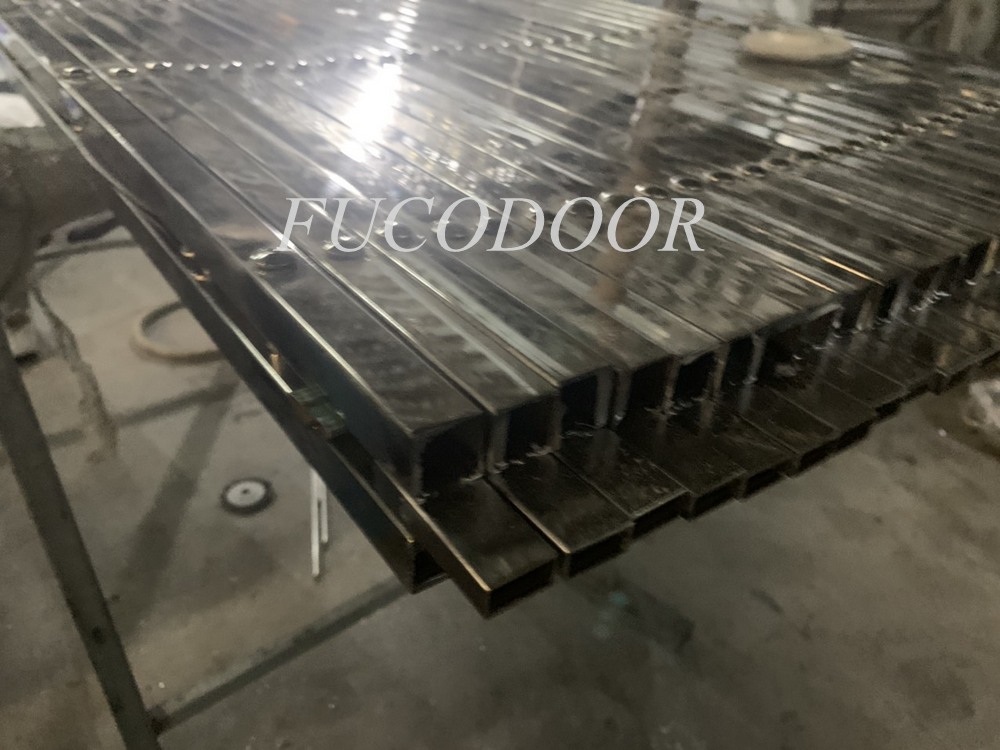 Báo Giá Cửa Xếp Inox 304
