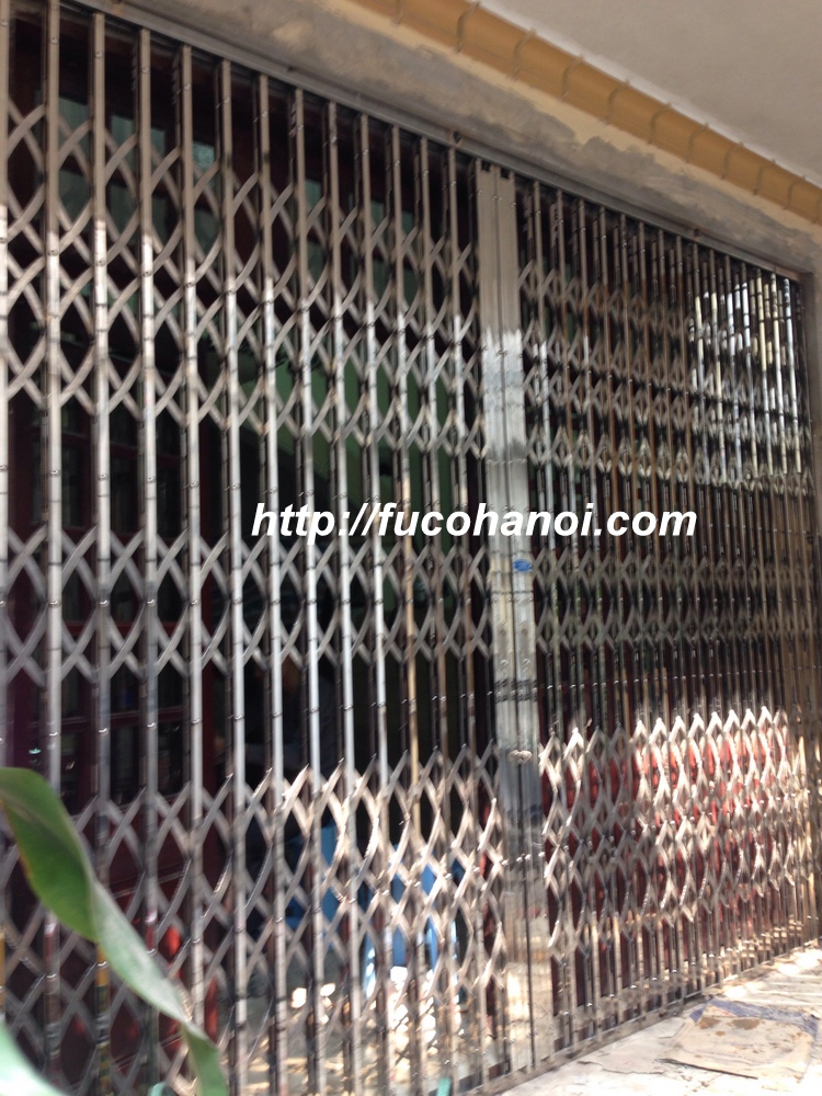 cửa xếp inox hộp 201, không lá chắn Fuco, bền đẹp