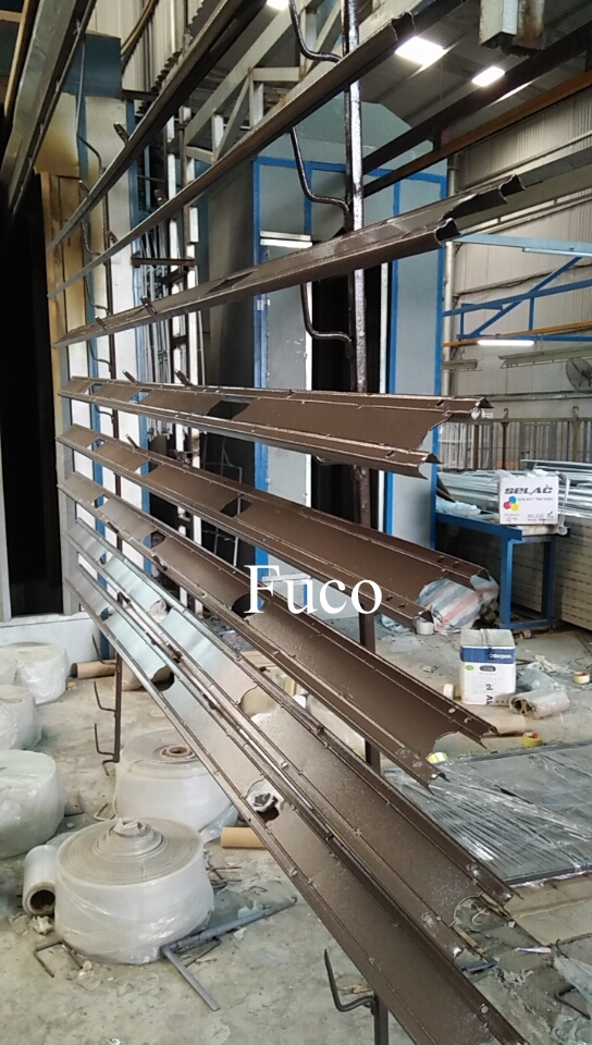Cửa xếp U đúc sơn tĩnh điện 1.6ly, giá cửa sắt kéo việt nam. Giá cửa xếp