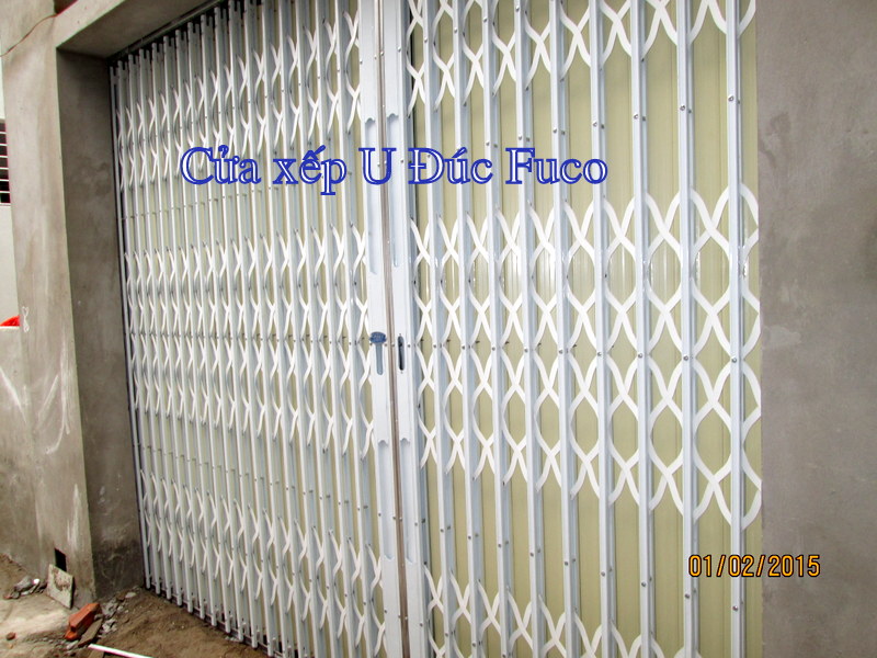 Cửa xếp U Đúc sơn tĩnh điện