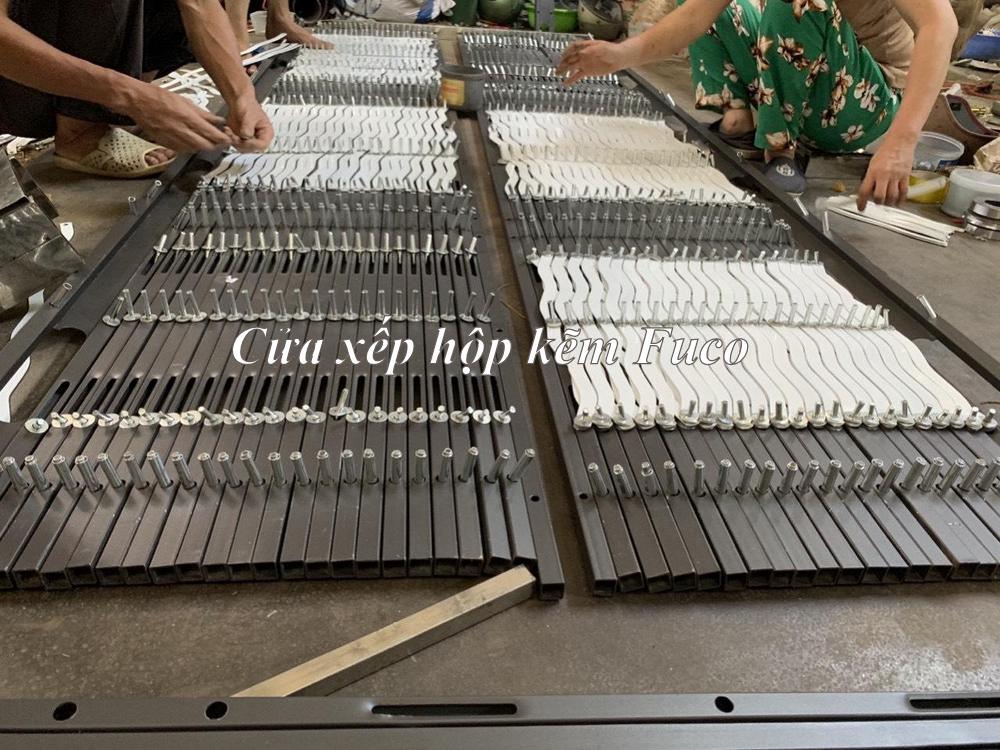 Cửa xếp U Đúc sơn tĩnh điện