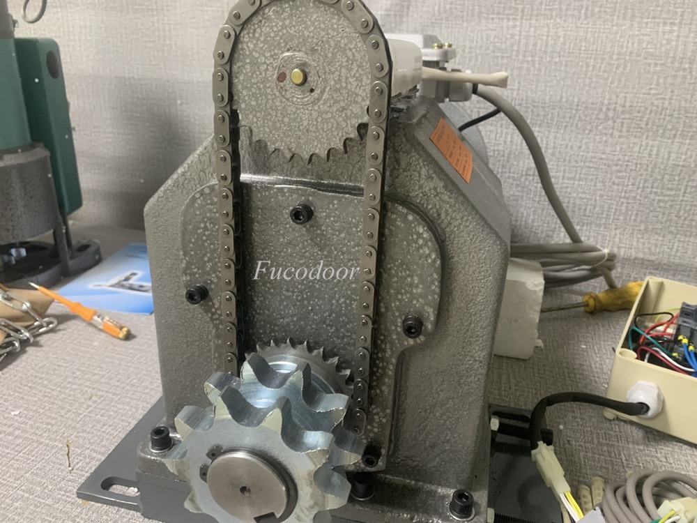 motor bộ tời cửa cuốn, loại 3000kg năm 2023, Fucodoor